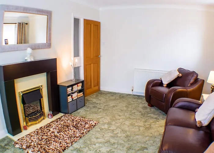 18 Sea View Close * Scarborough